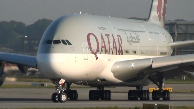 Qatar-A380-1.jpg